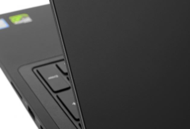 Dell Inspiron 15 5577 (3172) pokrywa ekranu