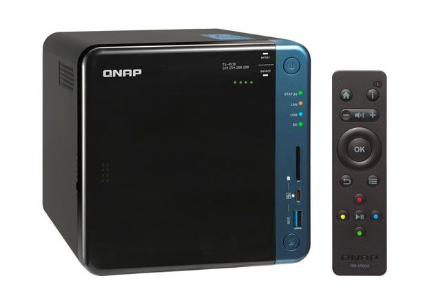 QNAP TS-453B bok