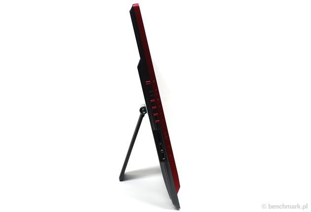 MSI AG240 widok z boku