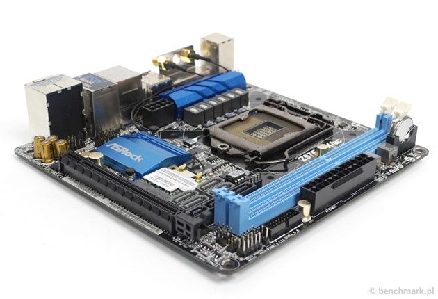 ASRock Z97E-ITX/ac - widok izometryczny
