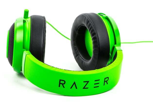 Razer Kraken Pro V2 - napis Razer