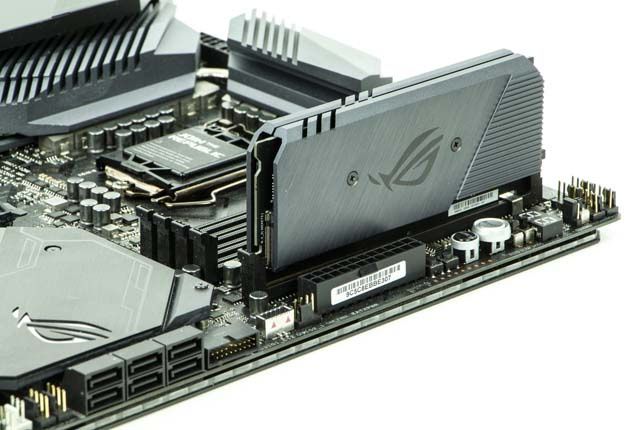 ASUS ROG Maximus XI Extreme - karta rozszerzeń M.2