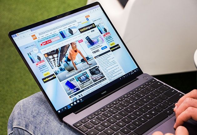 Huawei MateBook 13 praca