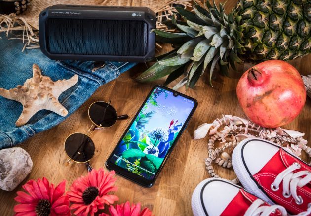LG Q60 i głośnik