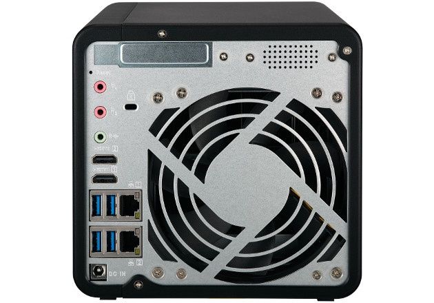QNAP TS-x53B tył