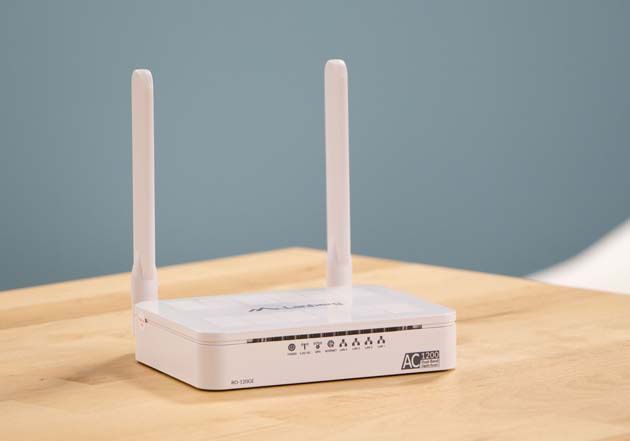 Router Lanberg RO-120GE
