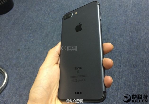 iPhone 7 czarny tył