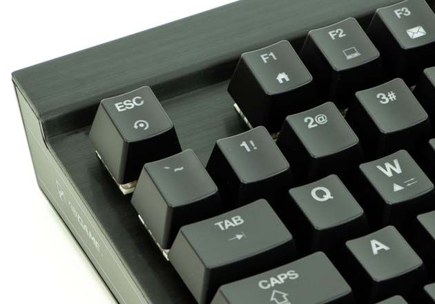 CA Gaming Shark - przyciski WSAD