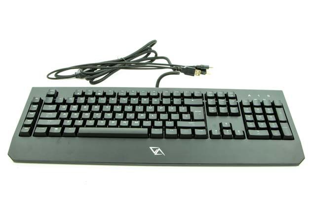 CA Gaming Grizzly - widok z przodu