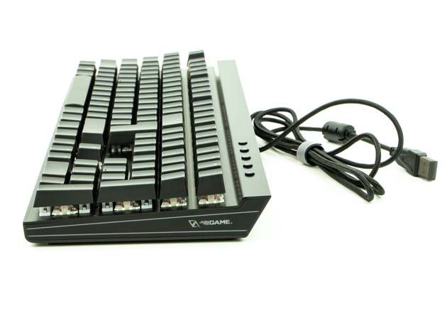 CA Gaming Shark - widok z prawego boku