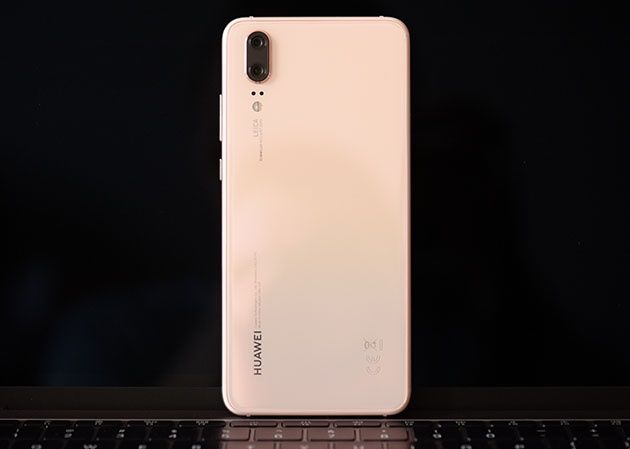 Huawei P20 - tył