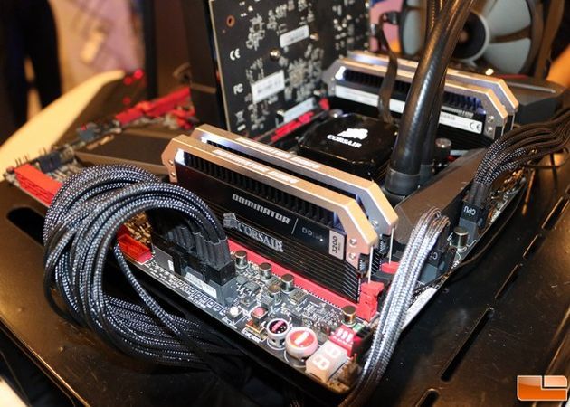Corsair Dominator Platinum - prezentacja pamięci DDR4 3333 MHz