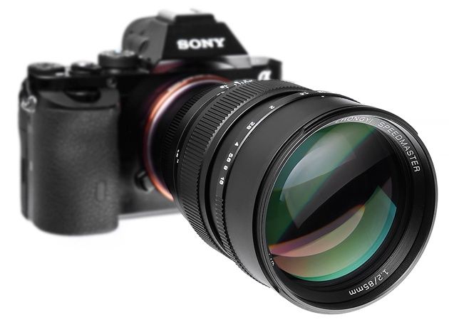 Mitakon Speedmaster 85 mm f/1,2 aparat Sony A7