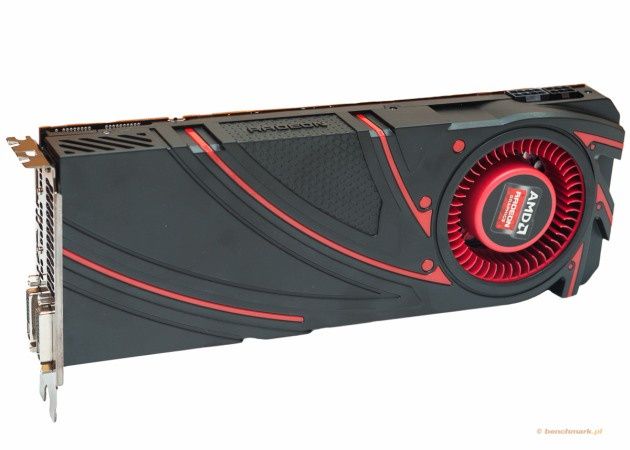 Radeon R9 290 bok