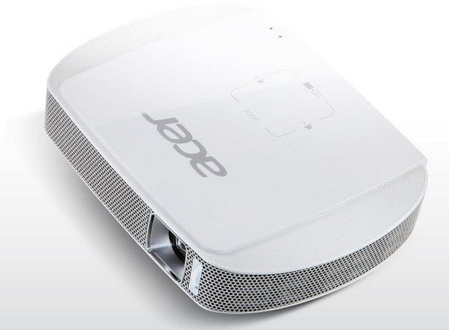 Acer C205 projektor bok