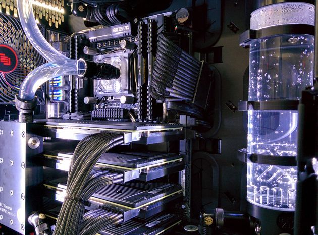 XLIX Super Bowl - komputer Maingear