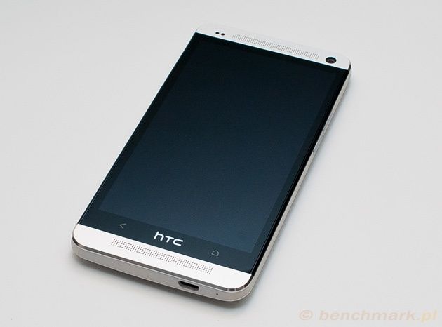 HTC One ekran wyłączony