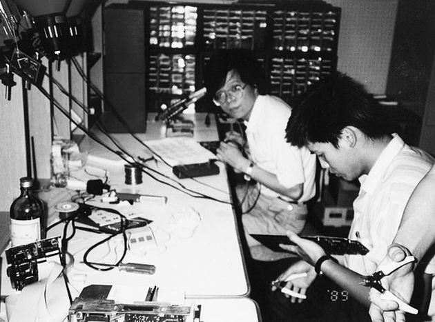 ASUS - produkcja płyt głównych 1989 rok