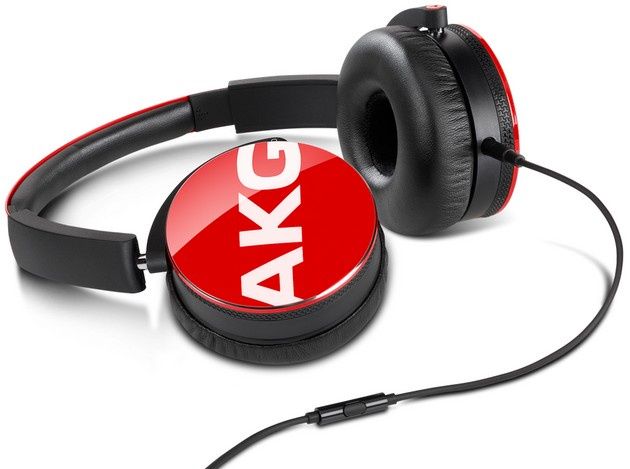 AKG Y50 pilot