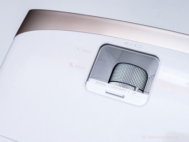BenQ W2000 pokrętła ostrość zoom