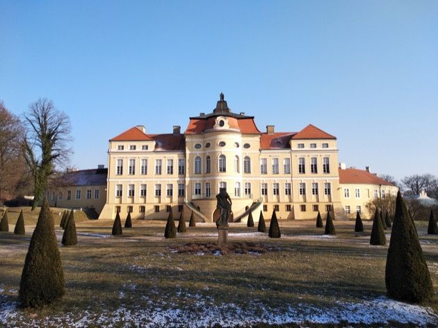 Xioami Redmi 5 zdjęcie pałac
