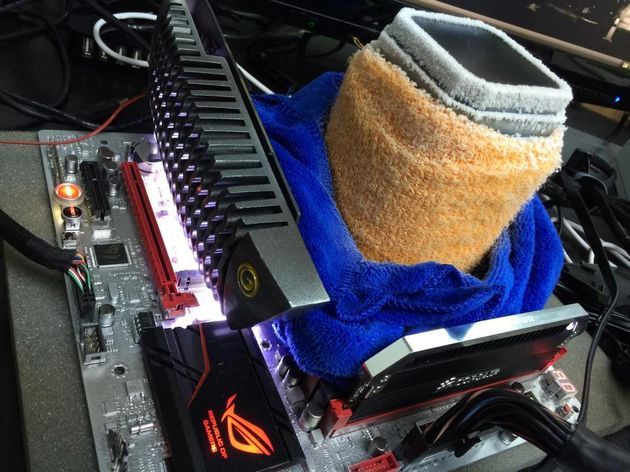 Intel Core i7-4770K rekord podkręcania procesora do 7194 MHz - platforma