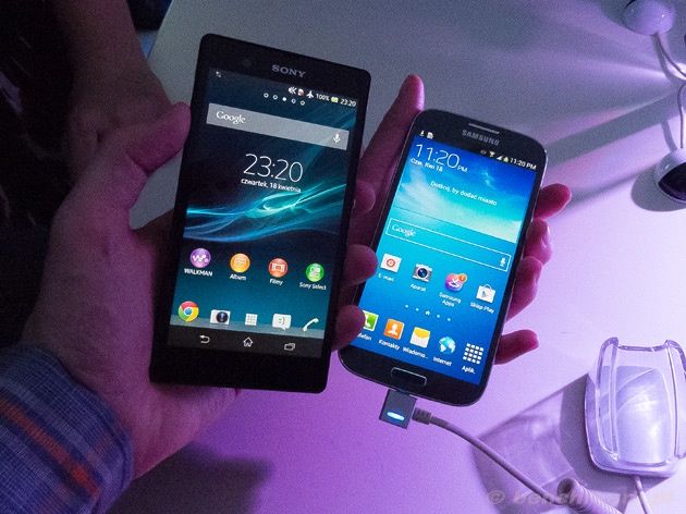 Samsung Galaxy S4 i Sony Xperia Z