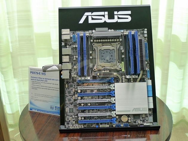 ASUS P9X79-E WS płyta główna zdjęcie prezentacja CES 2013