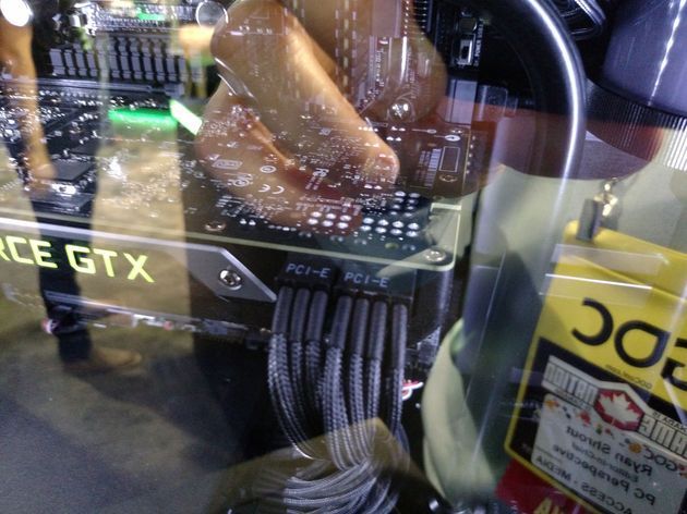 Nvidia GeForce GTX Titan X karta graficzna zasilanie