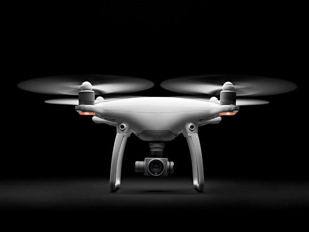 DJI Phantom 4 przód