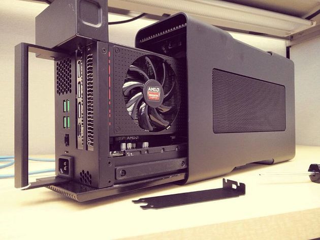 Razer Core - przystawka z kartą AMD Radeon R9 Nano