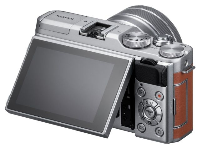 Fujifilm X-A5 widok tył obiektyw LCD