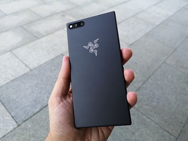 Razer Phone - aluminiowa obudowa