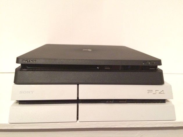 PS4 Slim porównanie