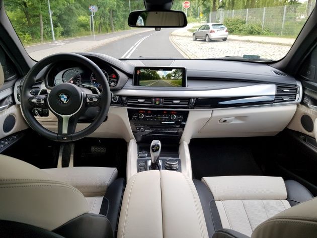 BMW X6 wnętrze