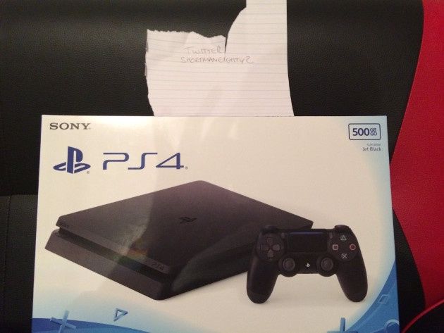 PS4 Slim pudełko