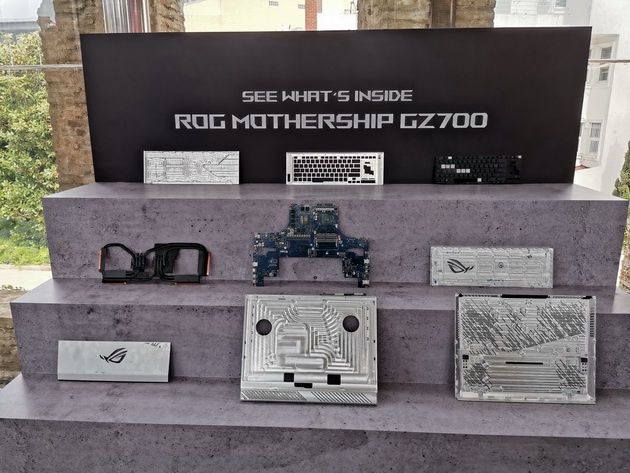 ASUS REDEFINE 2019 ROG - elementy składowe ASUS Mothership