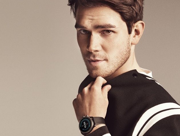 Fossil Sport facet
