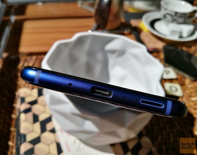 HTC U11 krawędź