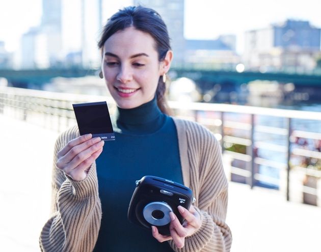 Fujifilm instax SQ10