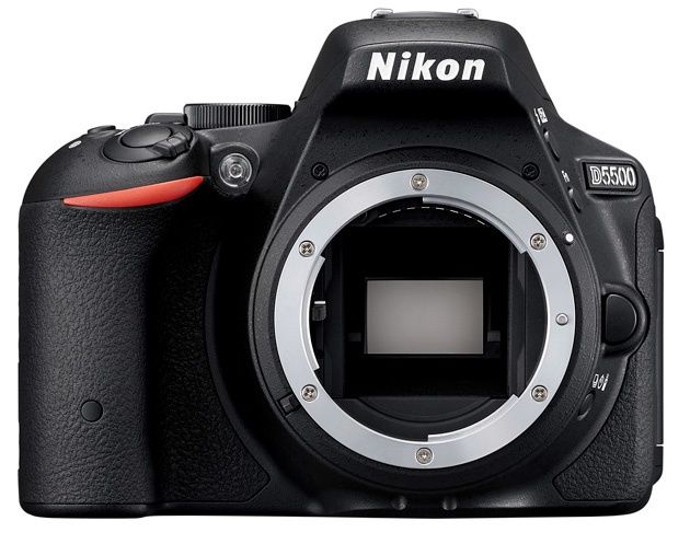 Nikon D5500 przód lustro