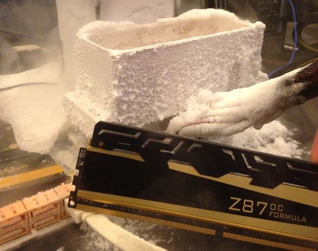 ASRock podkręcanie pamięci Avexir