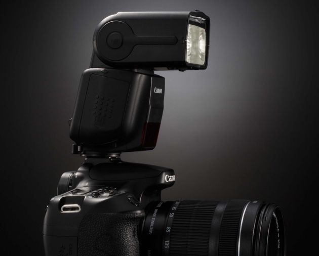 Canon Speedlite 430EX III-RT bok