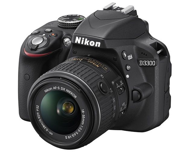 Nikon D3300 widok bok obiektyw