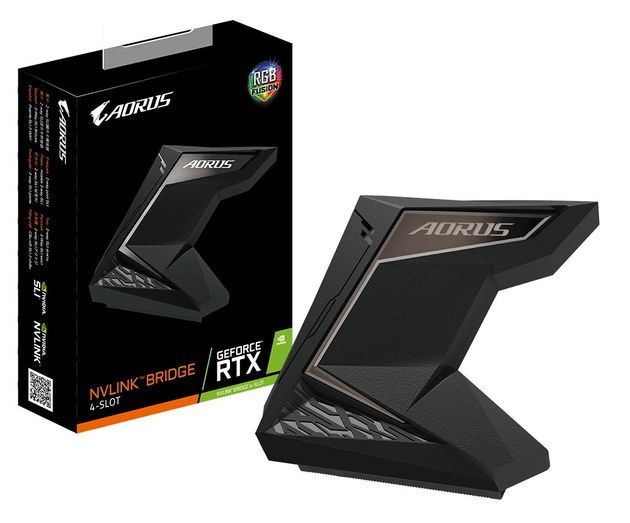 Gigabyte Aorus NVLink mostek