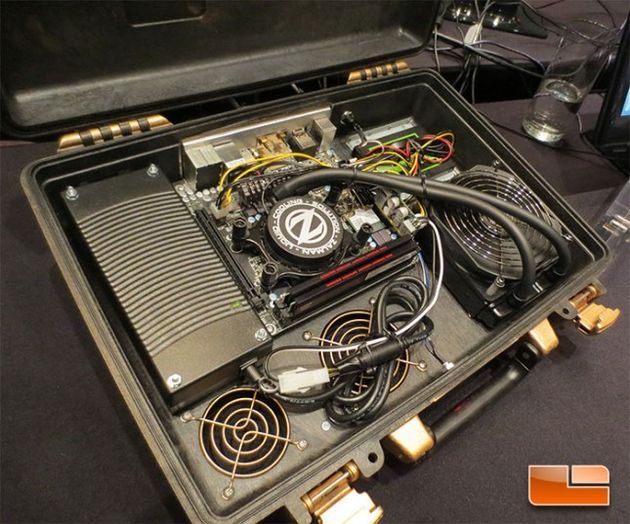 AMD APU Kaveri komputer walizka zdjęcie wnętrze