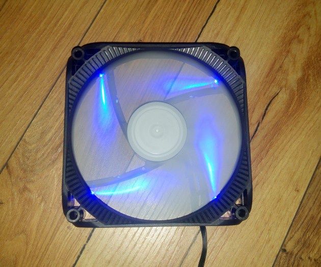 FSP CMT210 wentylator LED