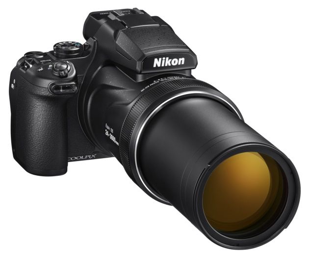 Nikon Coolpix P1000 wysunięty obiektyw