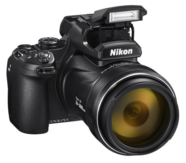Nikon Coolpix P1000 lampa błyskowa