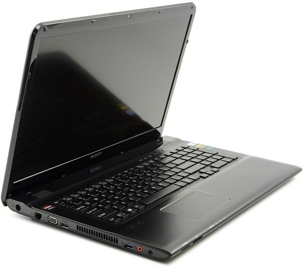 Sony SVE1713Y1EB laptop multimedialny widok
